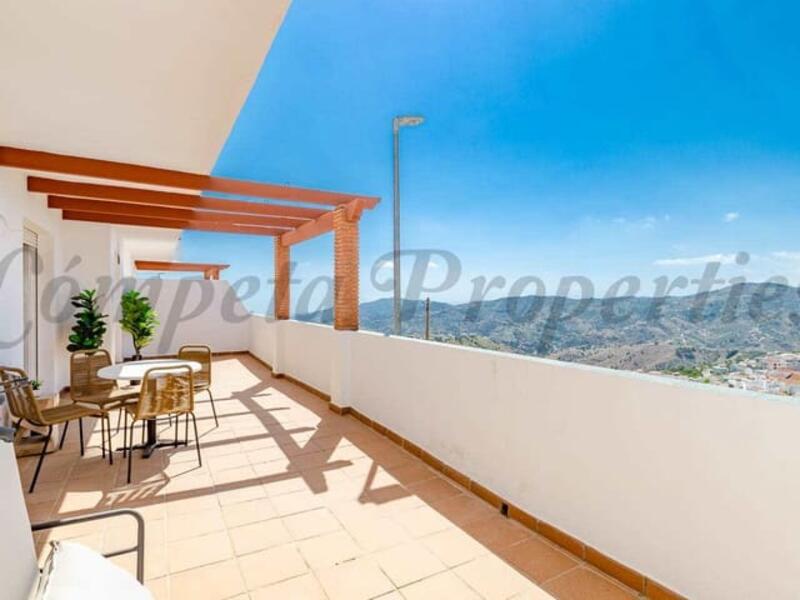 Apartment for sale in Competa, Málaga