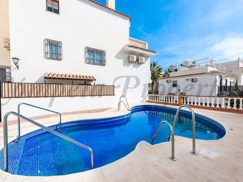 Appartement à louer à long terme dans Nerja, Málaga