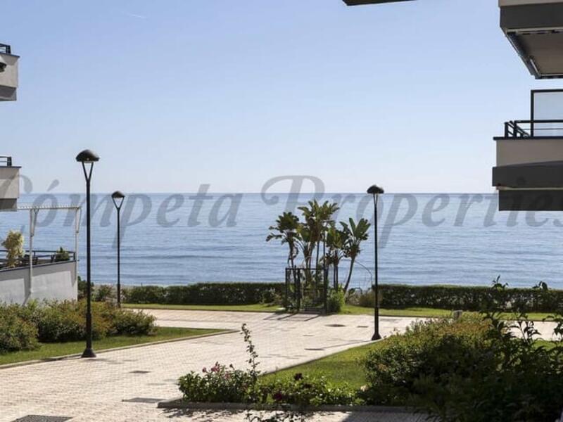 Apartamento en venta en Torrox, Málaga