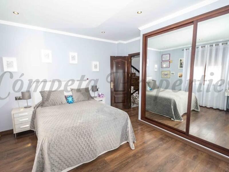 4 slaapkamer Villa Te koop