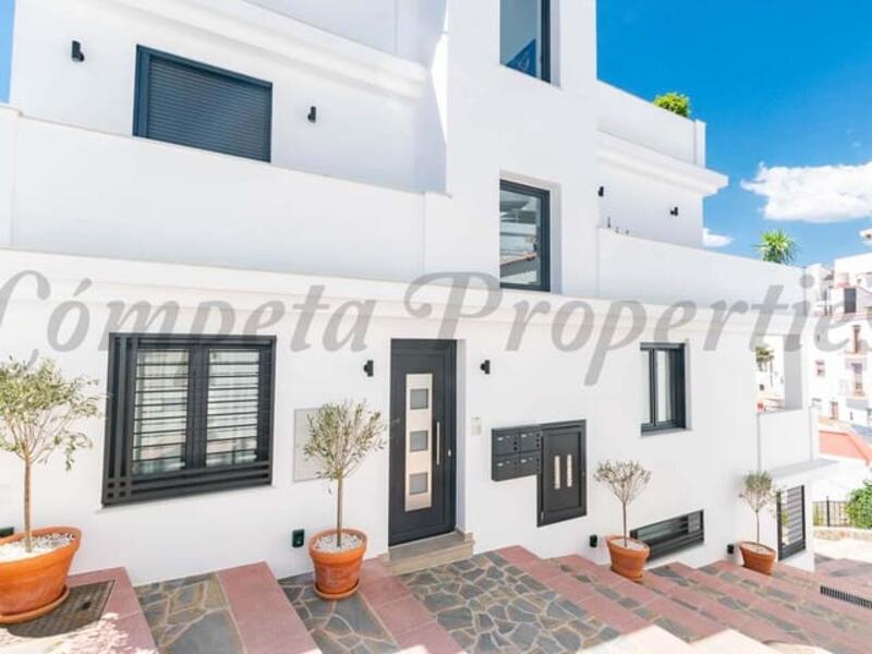 Appartement voor lange termijn huur in Competa, Málaga