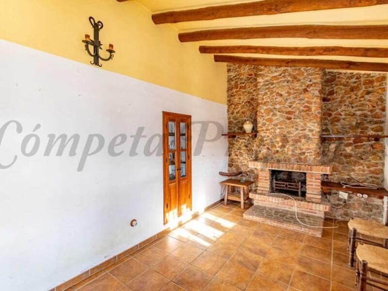 4 bedroom Country House for sale