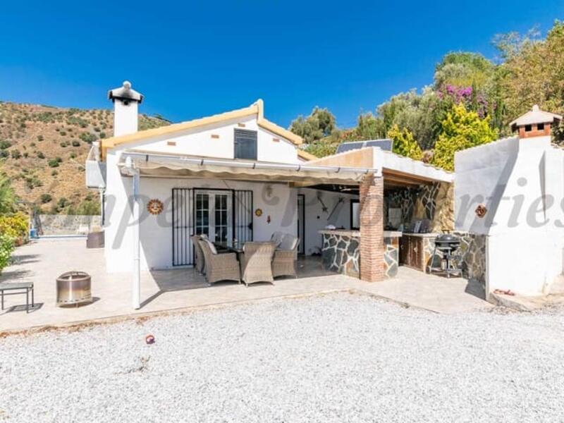 Country House for sale in Corumbela, Málaga