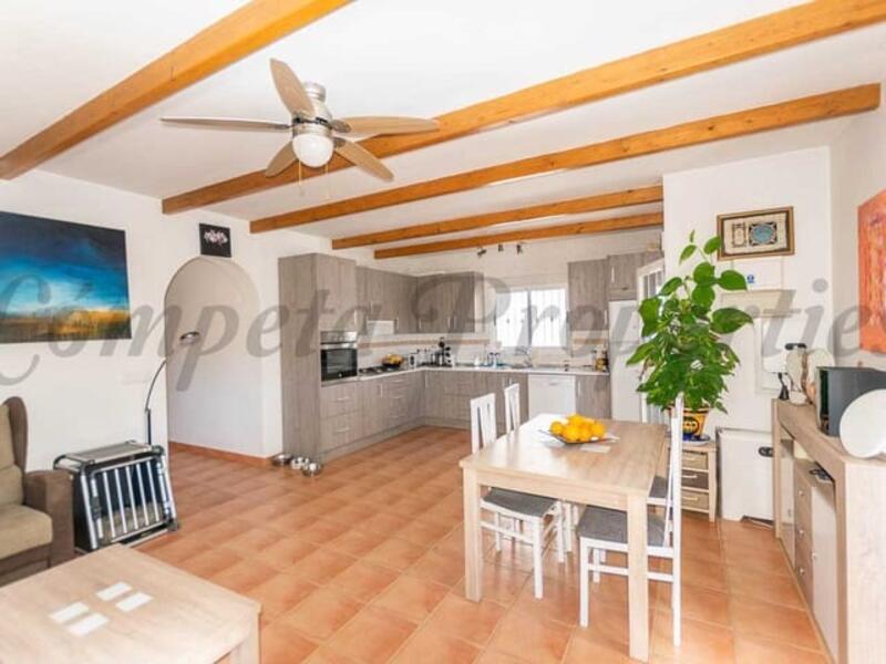 3 Cuarto Casa de Campo en venta