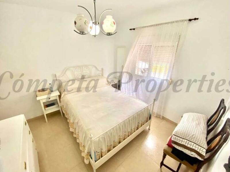 3 Schlafzimmer Landhaus zu verkaufen