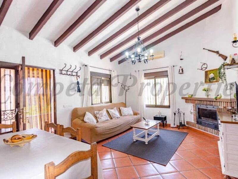 2 bedroom Villa for Long Term Rent