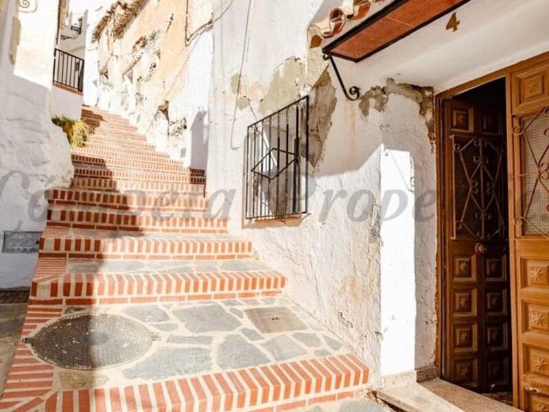 Townhouse for sale in Sedella, Málaga