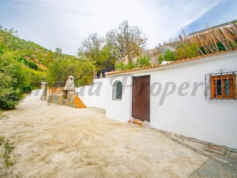 Auberge à vendre dans Competa, Málaga