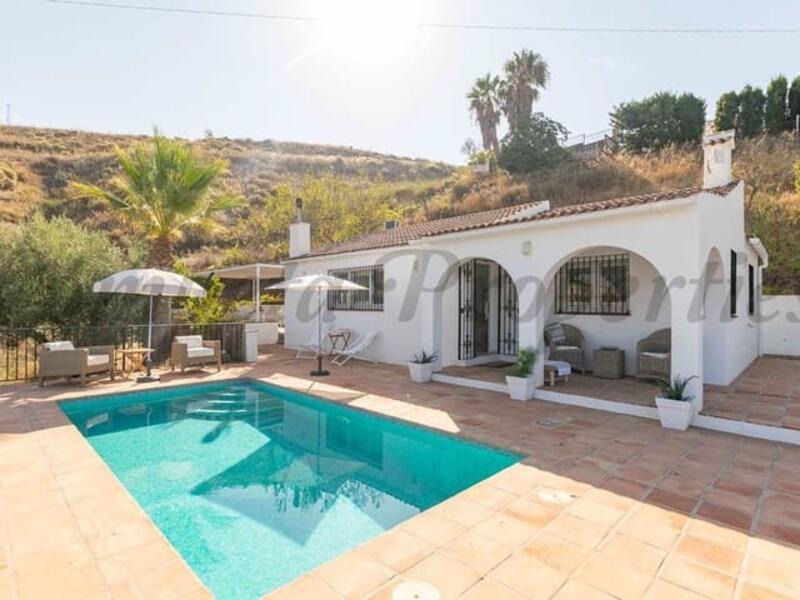 Villa for sale in Competa, Málaga