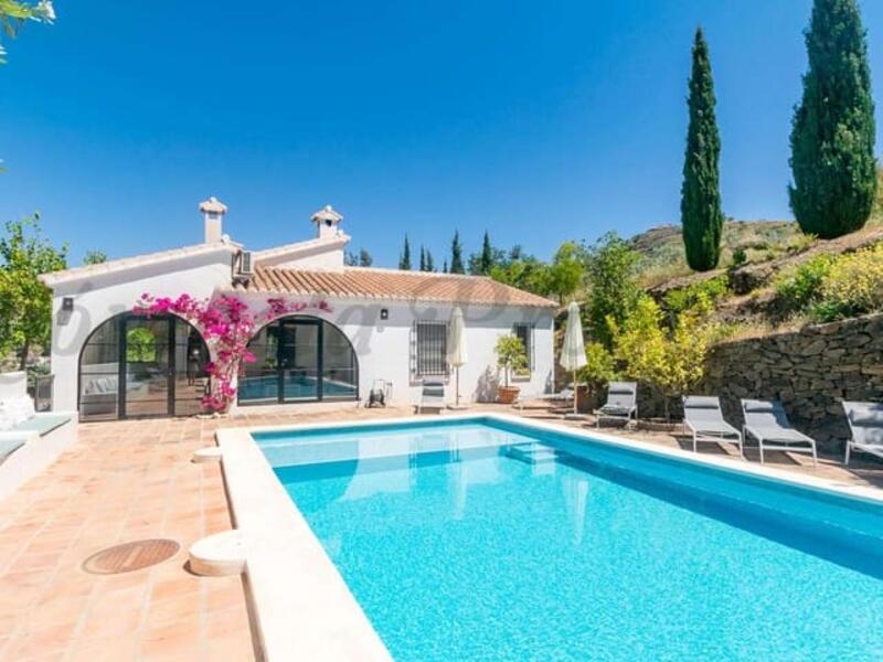 Country House for sale in Competa, Málaga