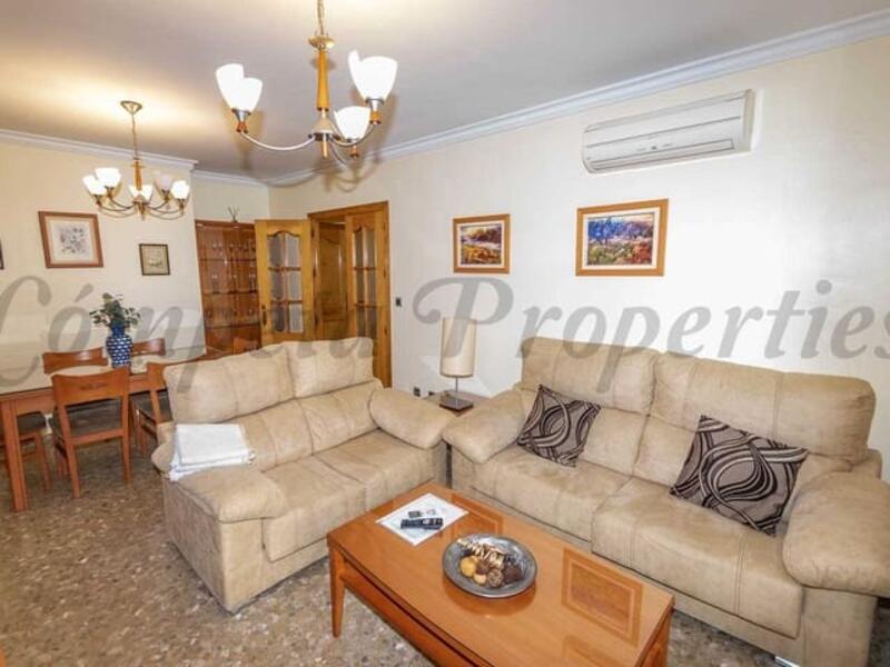 3 bedroom Apartment for Long Term Rent