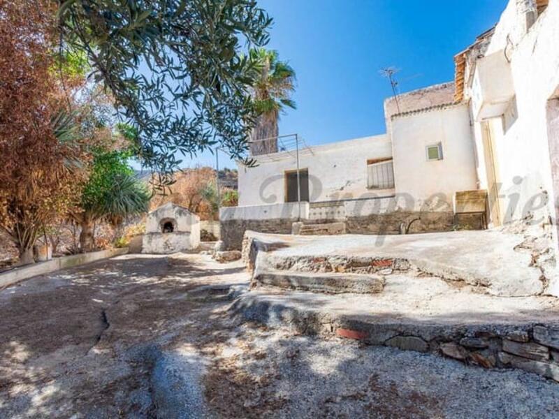 Country House for sale in Almuñecar, Granada