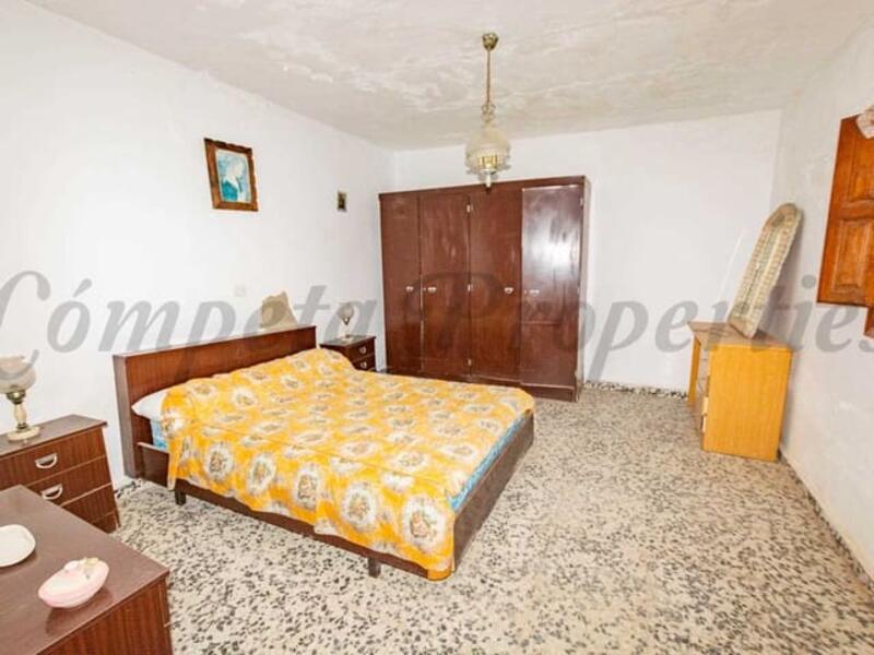 3 bedroom Country House for sale