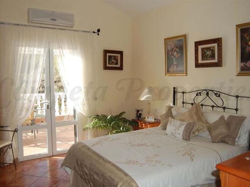 4 Cuarto Villa en venta