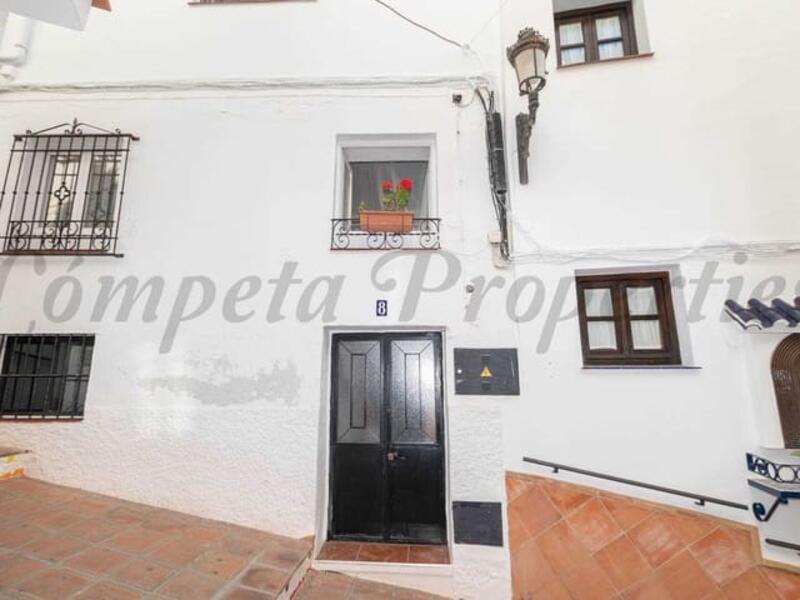 Townhouse for sale in Torrox, Málaga