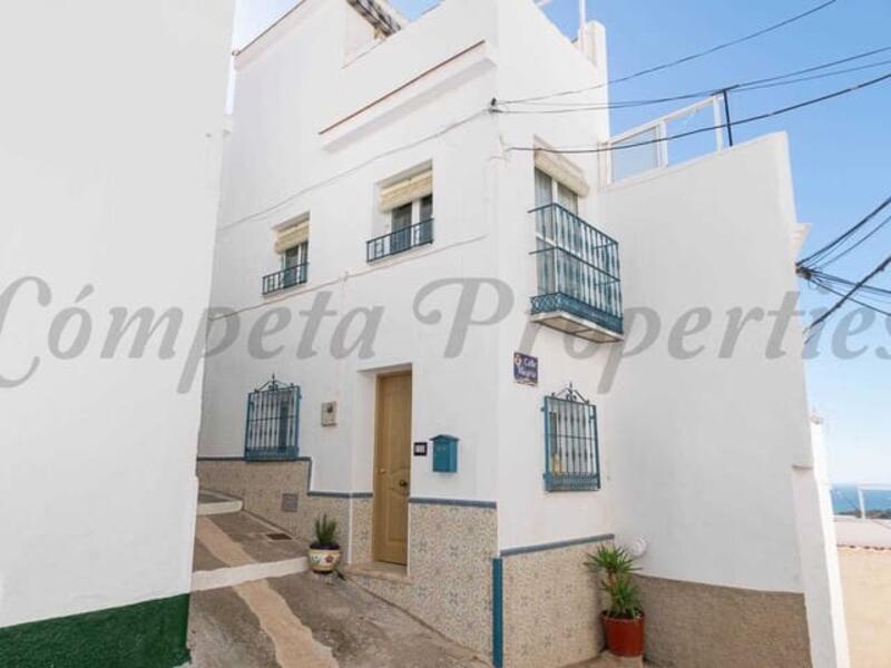 Townhouse for sale in Torrox, Málaga