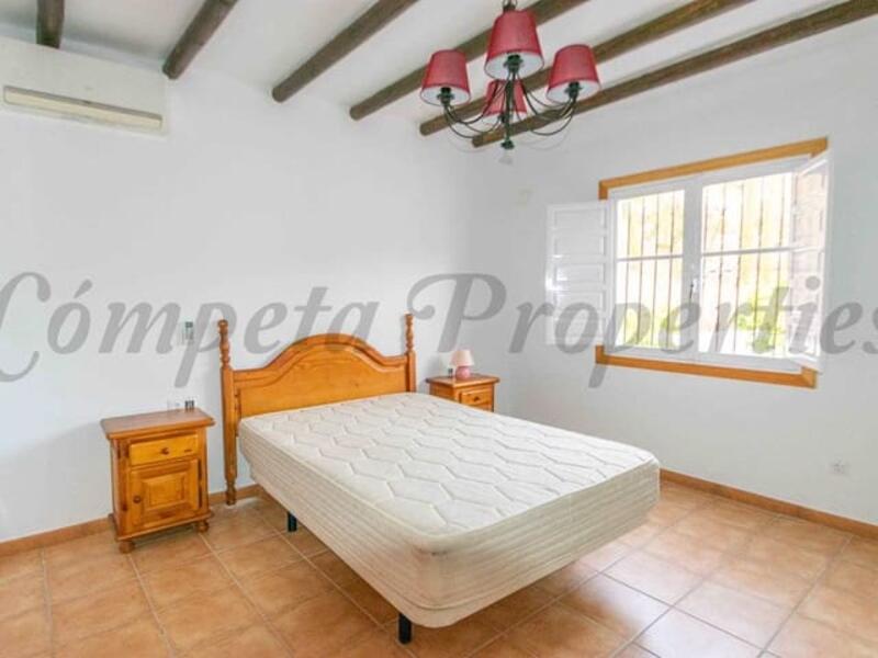 4 Cuarto Villa en venta