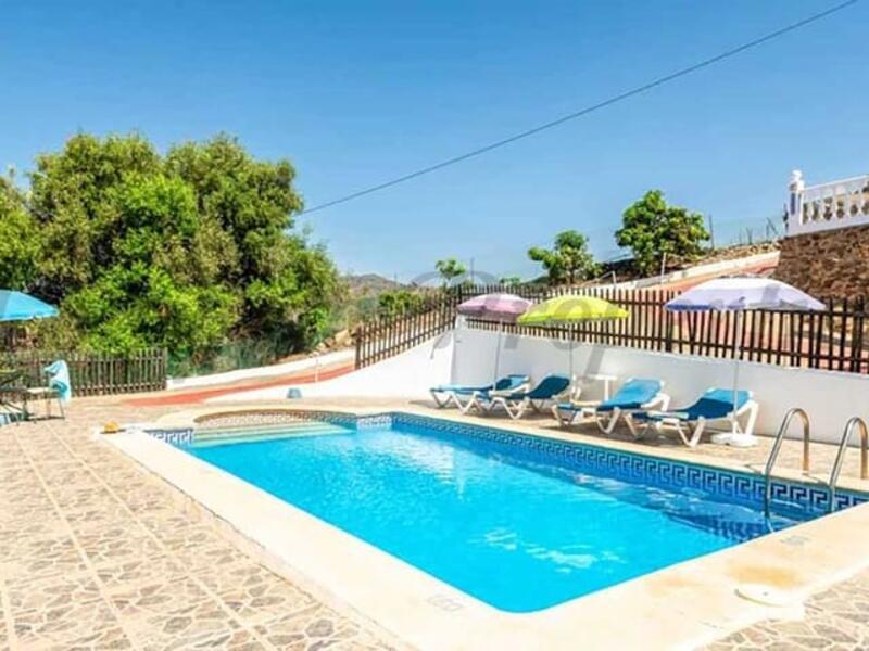 Country House for Long Term Rent in Torrox, Málaga