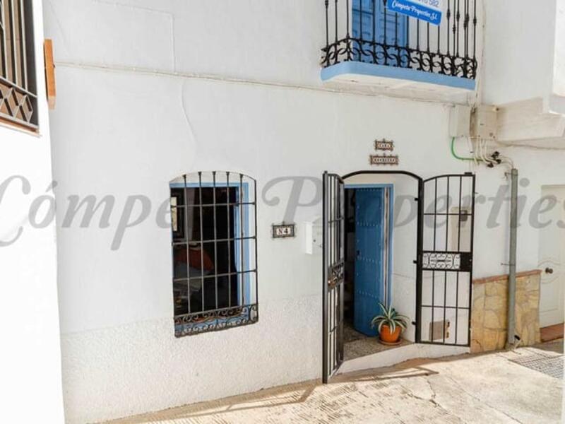 городская тюрьма продается в Competa, Málaga