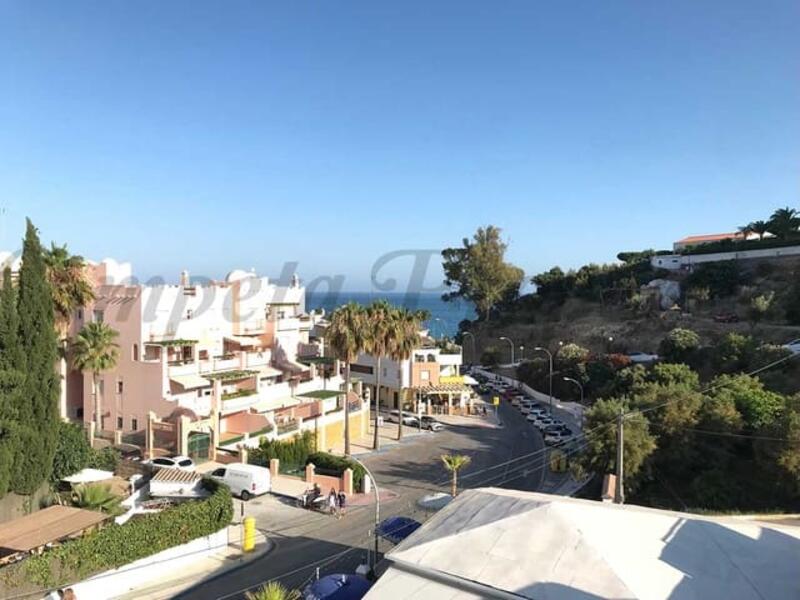 Apartamento para alquiler a largo plazo en Nerja, Málaga