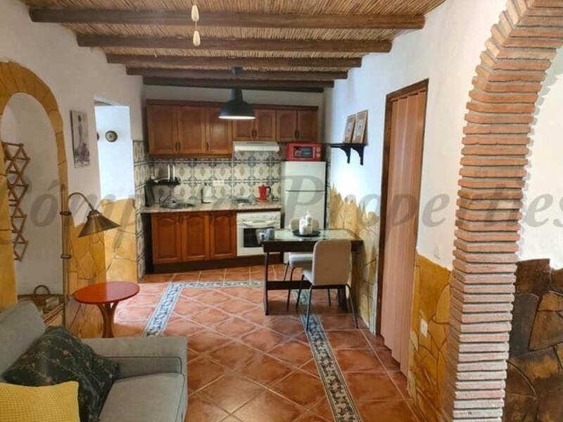 Townhouse for sale in Arenas de Velez, Málaga