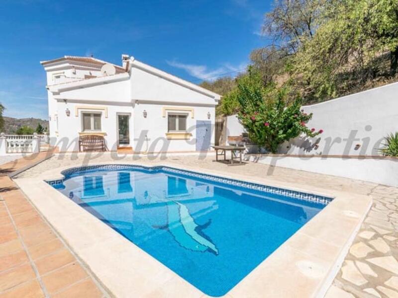 Villa for sale in Competa, Málaga