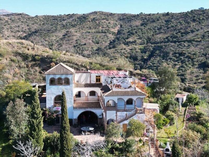 Forretningseiendom til salgs i Sedella, Málaga