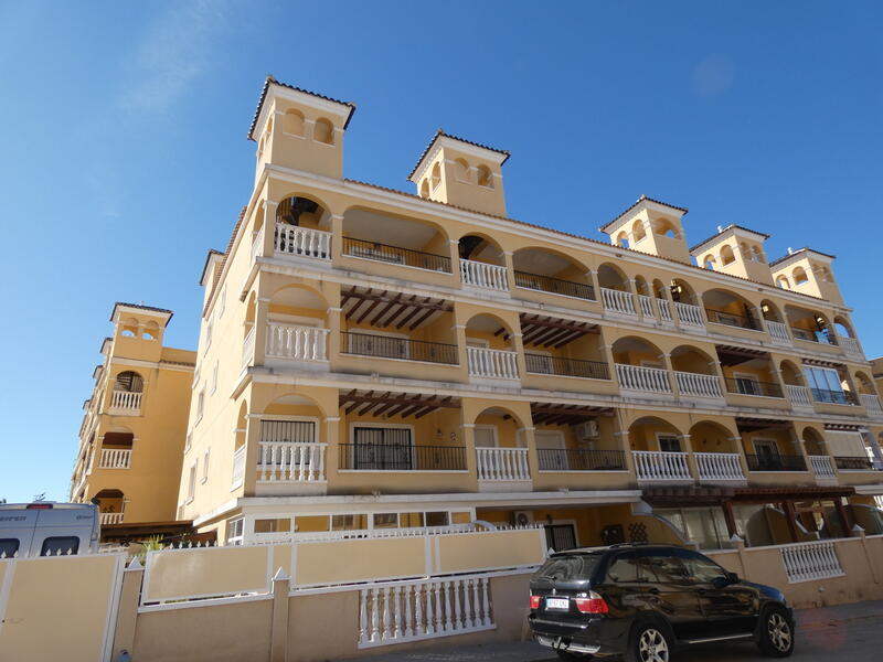 Apartment for sale in Algorfa, Alicante