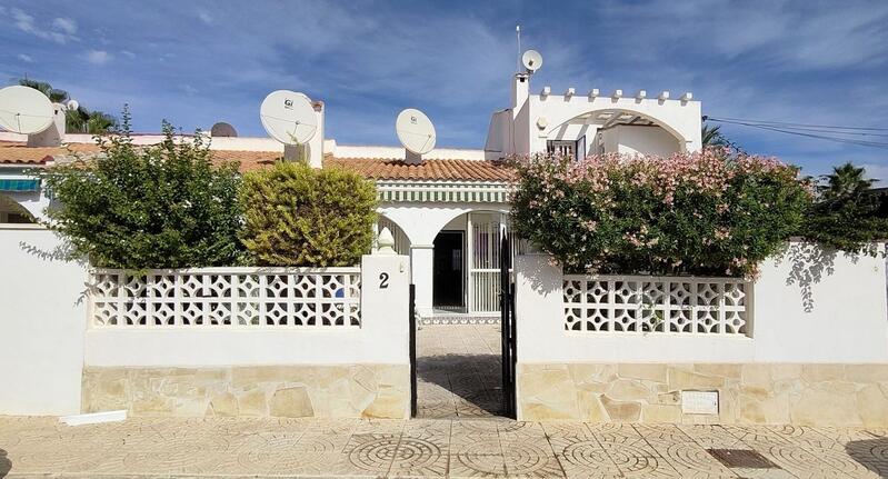 Stadthaus zu verkaufen in Villamartin, Alicante