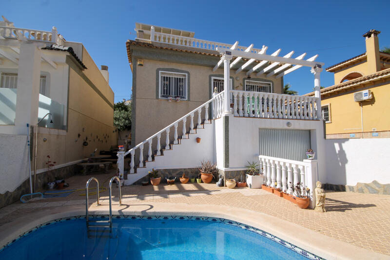 Villa à vendre dans Villamartin, Alicante