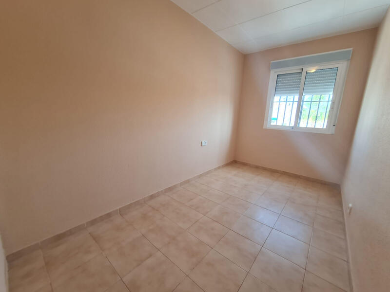 3 slaapkamer Gezinswoning Te koop