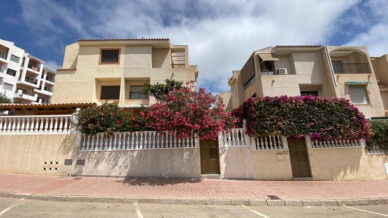 Villa til salg i Guardamar del Segura, Alicante