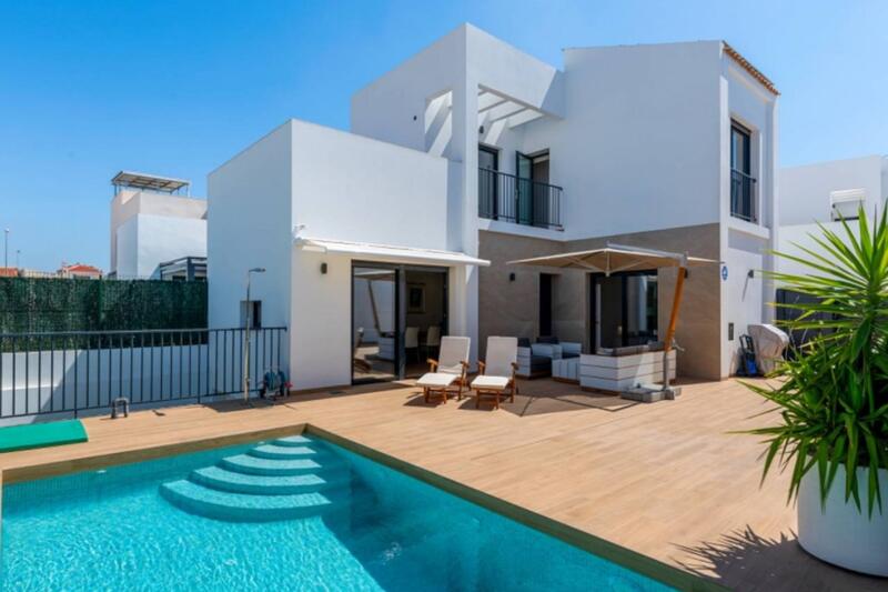 Villa Te koop in Ciudad Quesada, Alicante