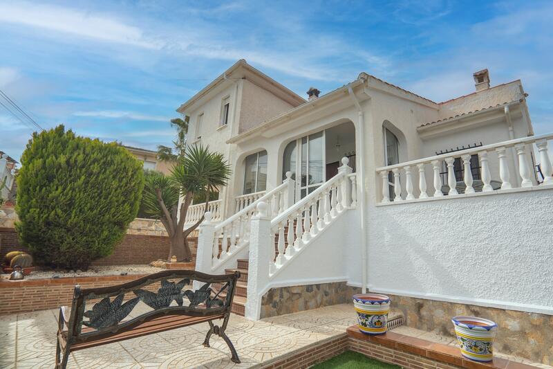 4 Cuarto Villa en venta