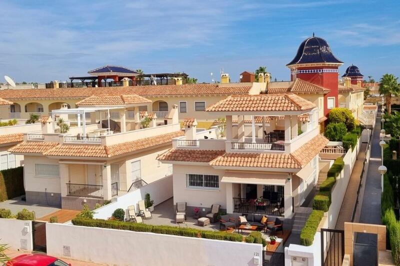 Villa en venta en Ciudad Quesada, Alicante