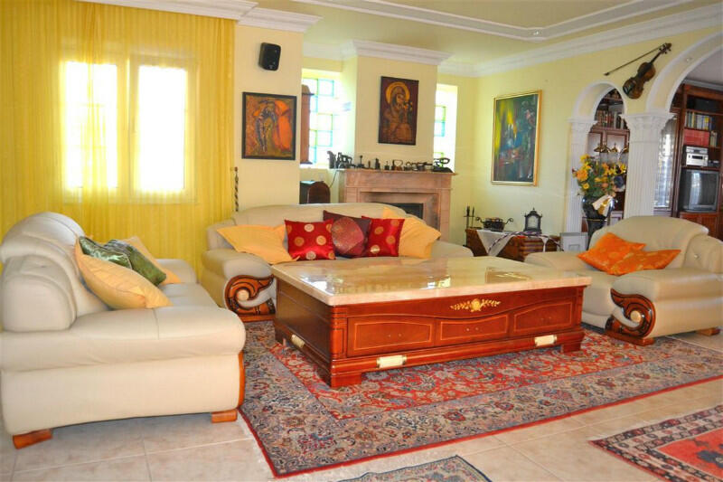 4 bedroom Villa for sale