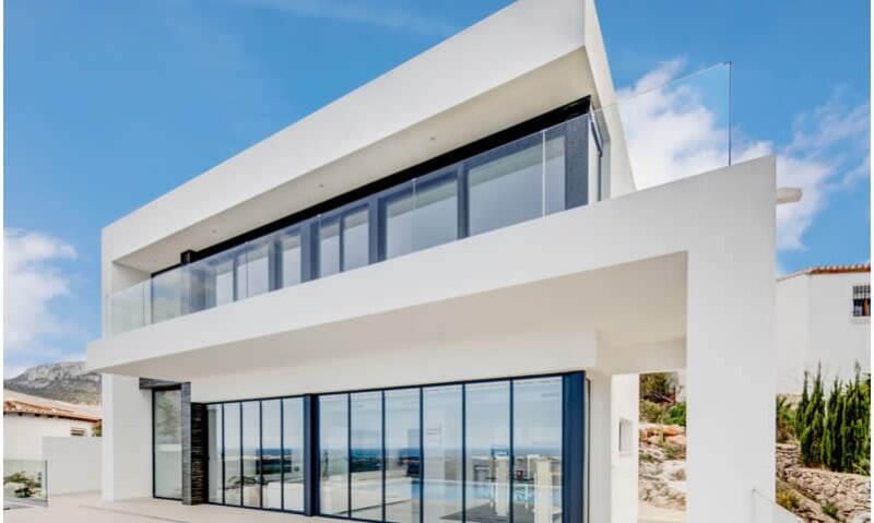 Villa til salgs i Pedreguer, Alicante