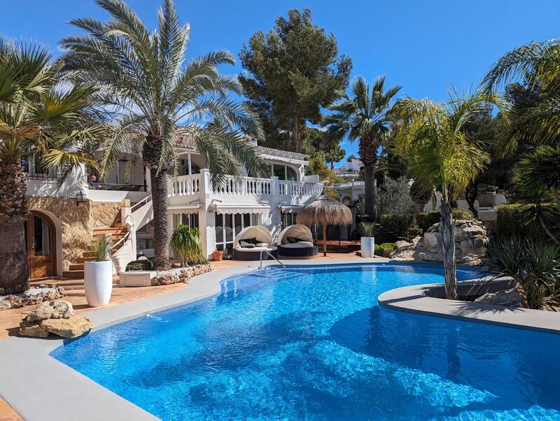 Villa for sale in Gorgos (Benisa), Alicante