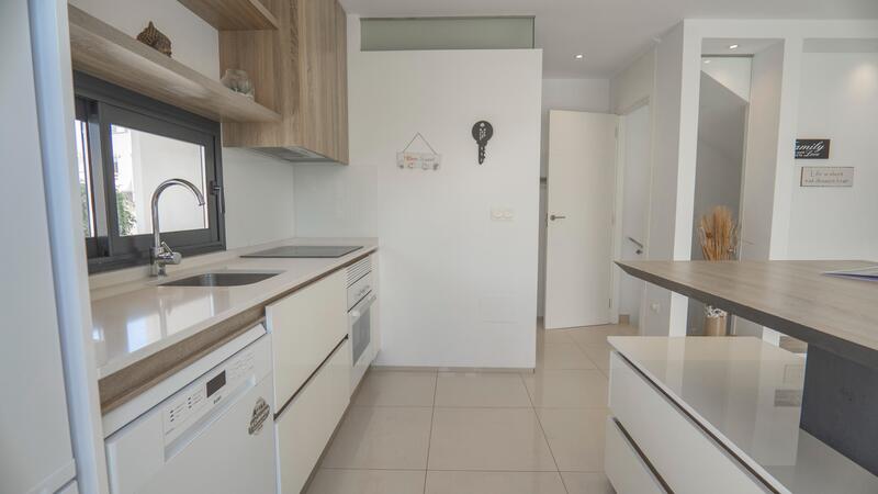 4 Cuarto Villa en venta