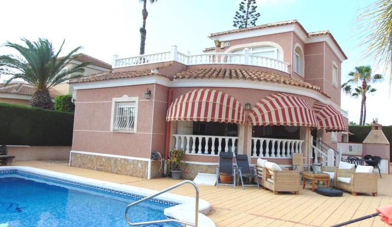 Villa en venta en Ciudad Quesada, Alicante