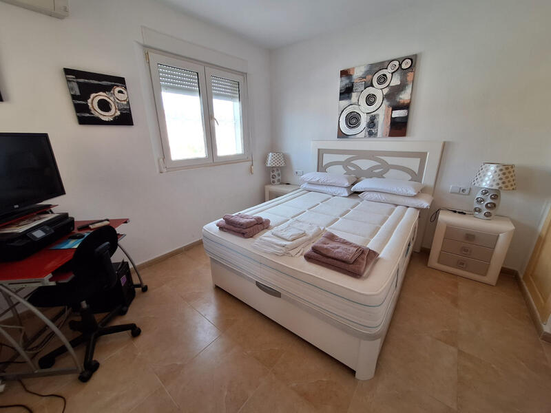 3 Schlafzimmer Stadthaus zu verkaufen