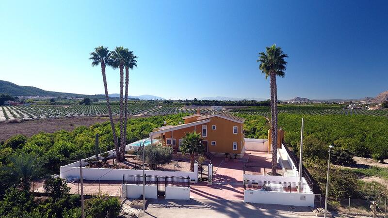 Landhuis Te koop in Orihuela, Alicante