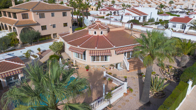 5 Cuarto Villa en venta