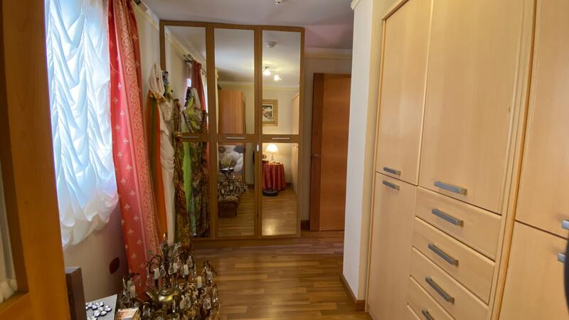 4 slaapkamer Appartement Te koop