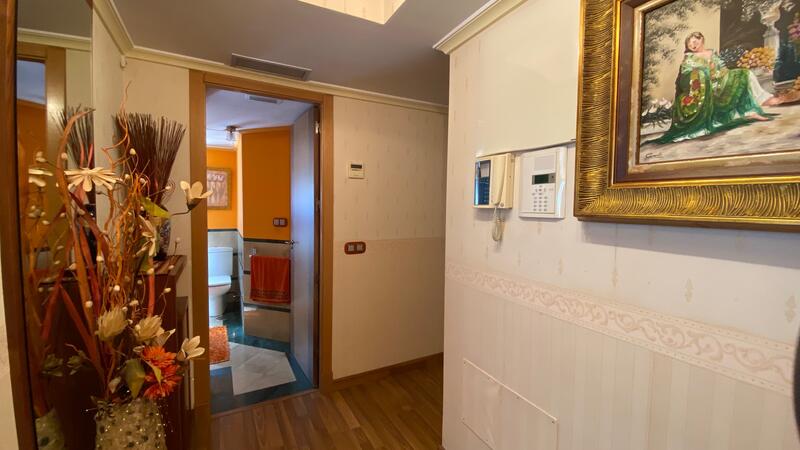 4 slaapkamer Appartement Te koop