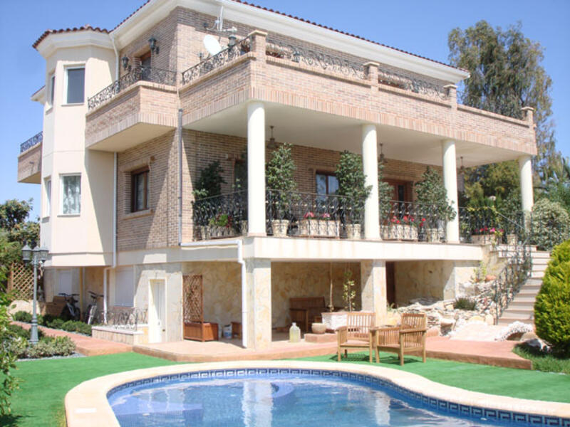 Villa en venta en Ciudad Quesada, Alicante