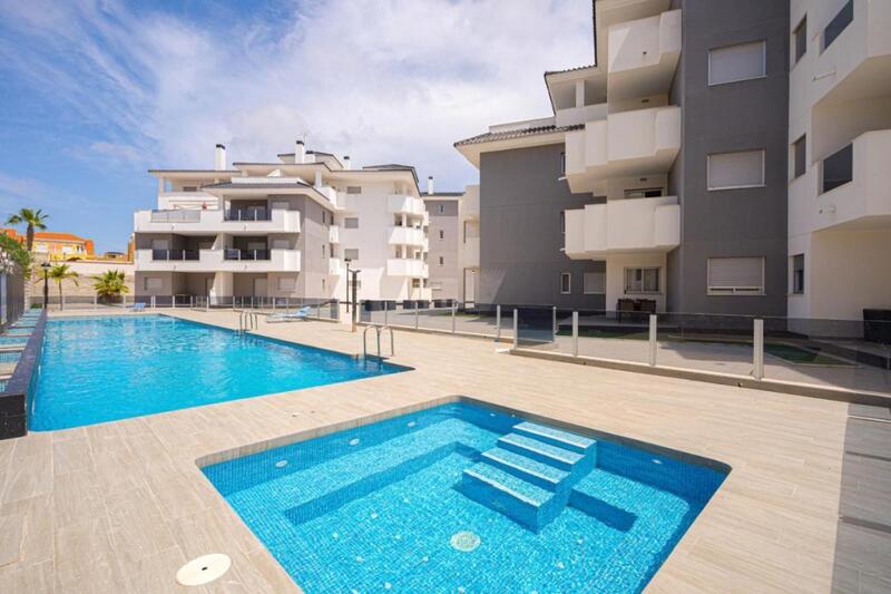 Apartment for sale in Campoamor, Alicante