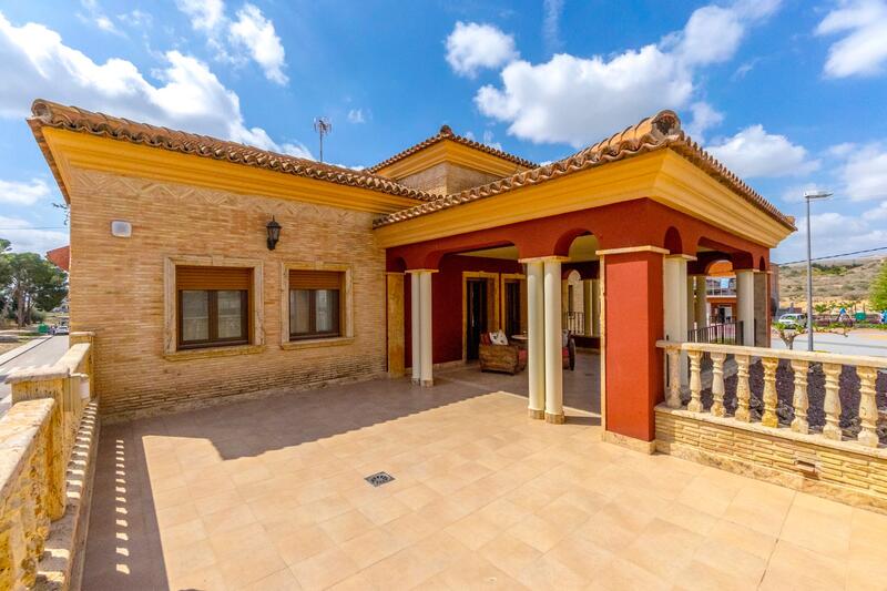 3 bedroom Villa for sale