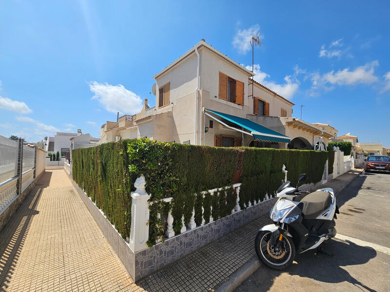 Maison de Ville à vendre dans Playa Flamenca, Alicante