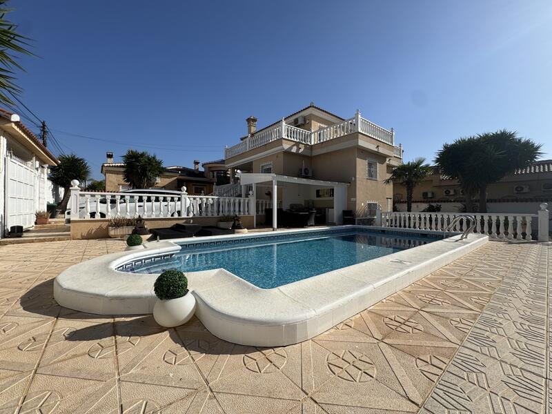 Villa à vendre dans Ciudad Quesada, Alicante